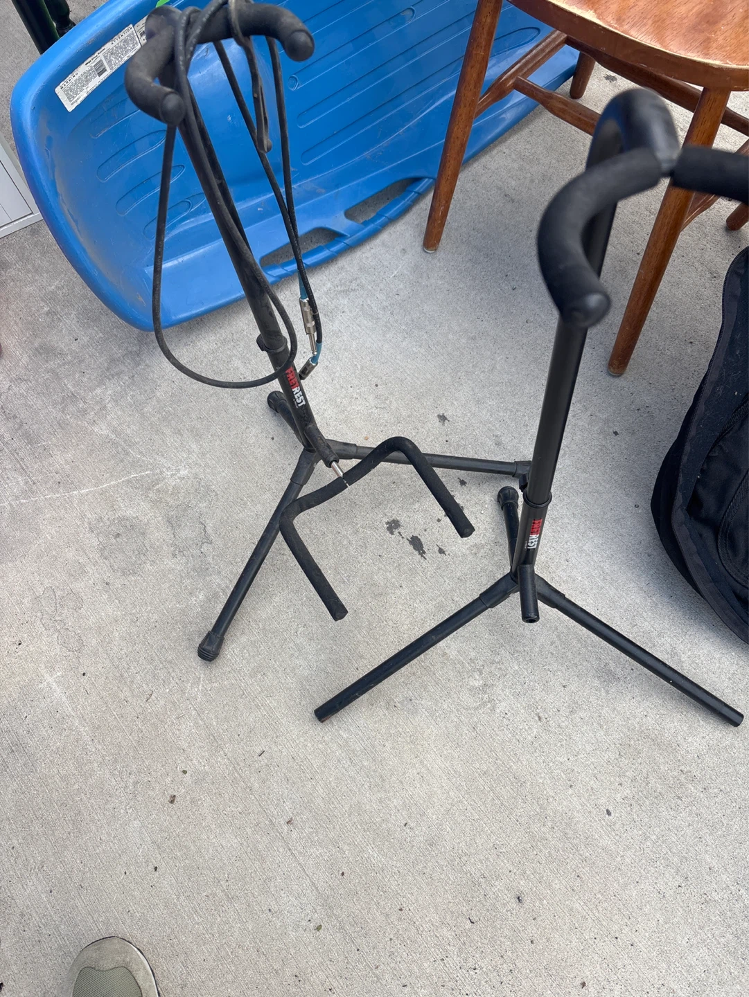 Pro-Lok Guitar Stand 1 left