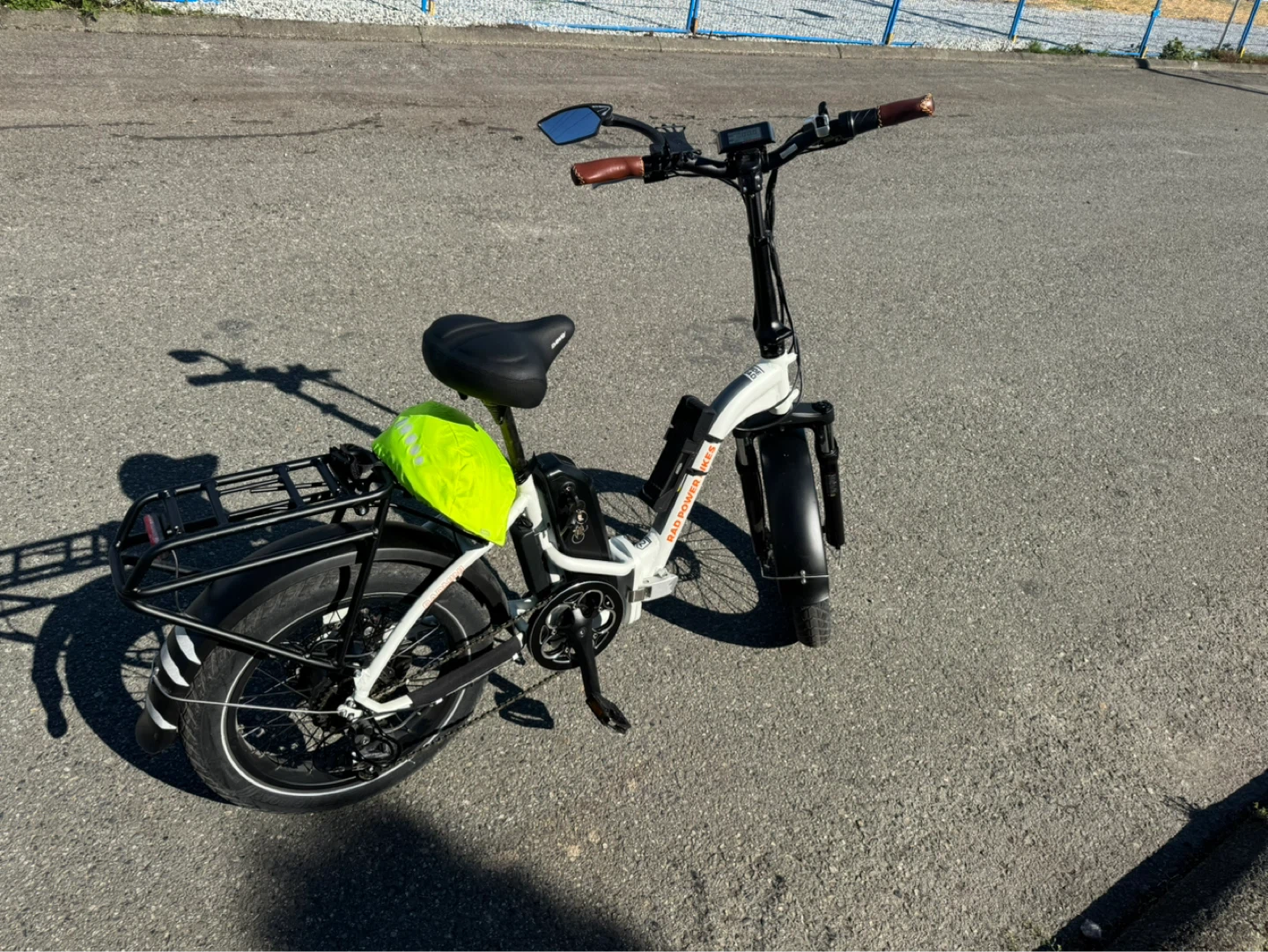 RadMini Step-Thru 2 Electric Bike – Excellent Condition - photo 3
