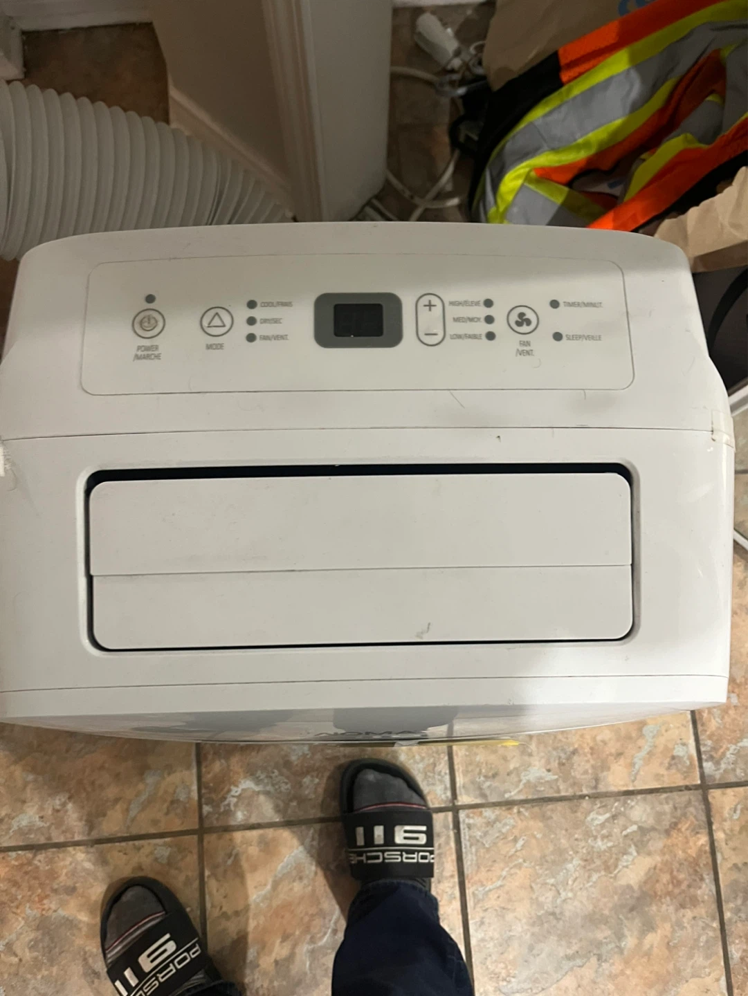NOMA 9,000 BTU Portable Air Conditioner – Excellent Condition - photo 2