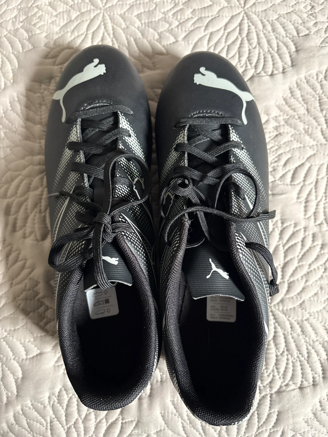 Puma Soccer Cleats - Black/White - US Size 8.5 - photo 4
