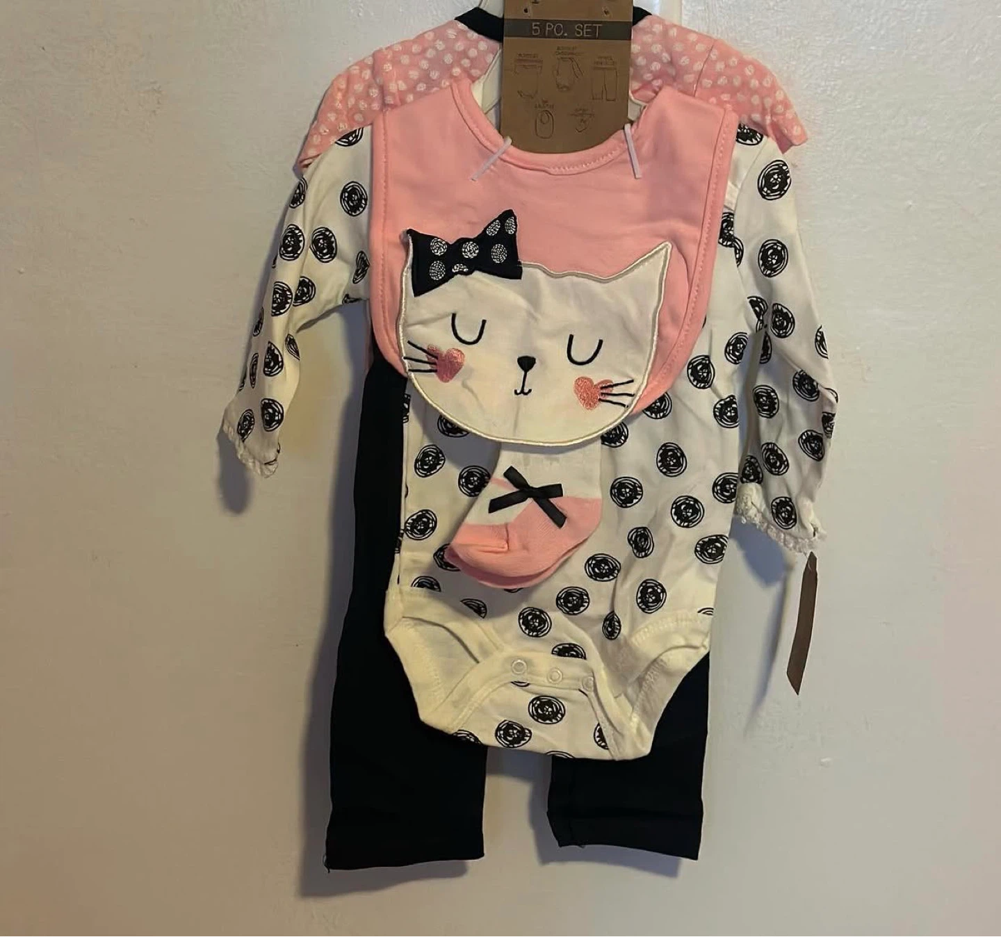 GIRLS 5PC SUITE ( SIZE:3-6 MONTHS)