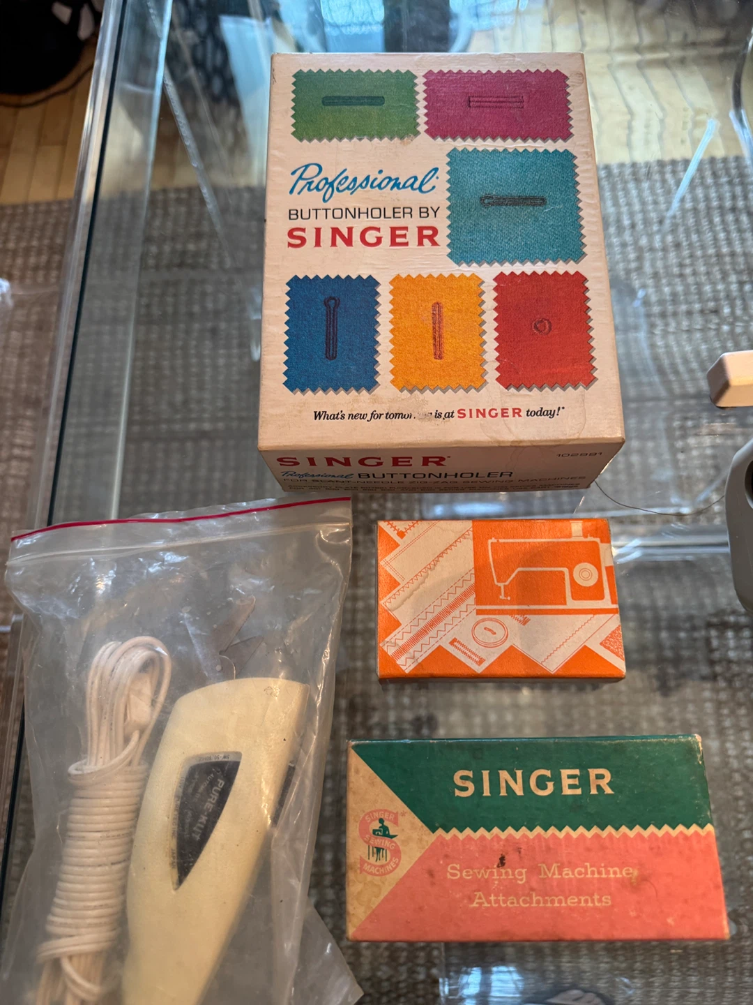 Singer Stylist 534 Free-Arm Zig-Zag Sewing Machine - photo 3