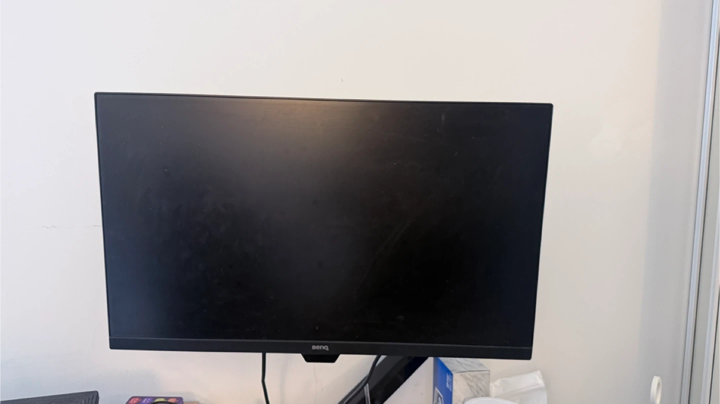 BenQ 27" Computer Monitor with HDMI Cable