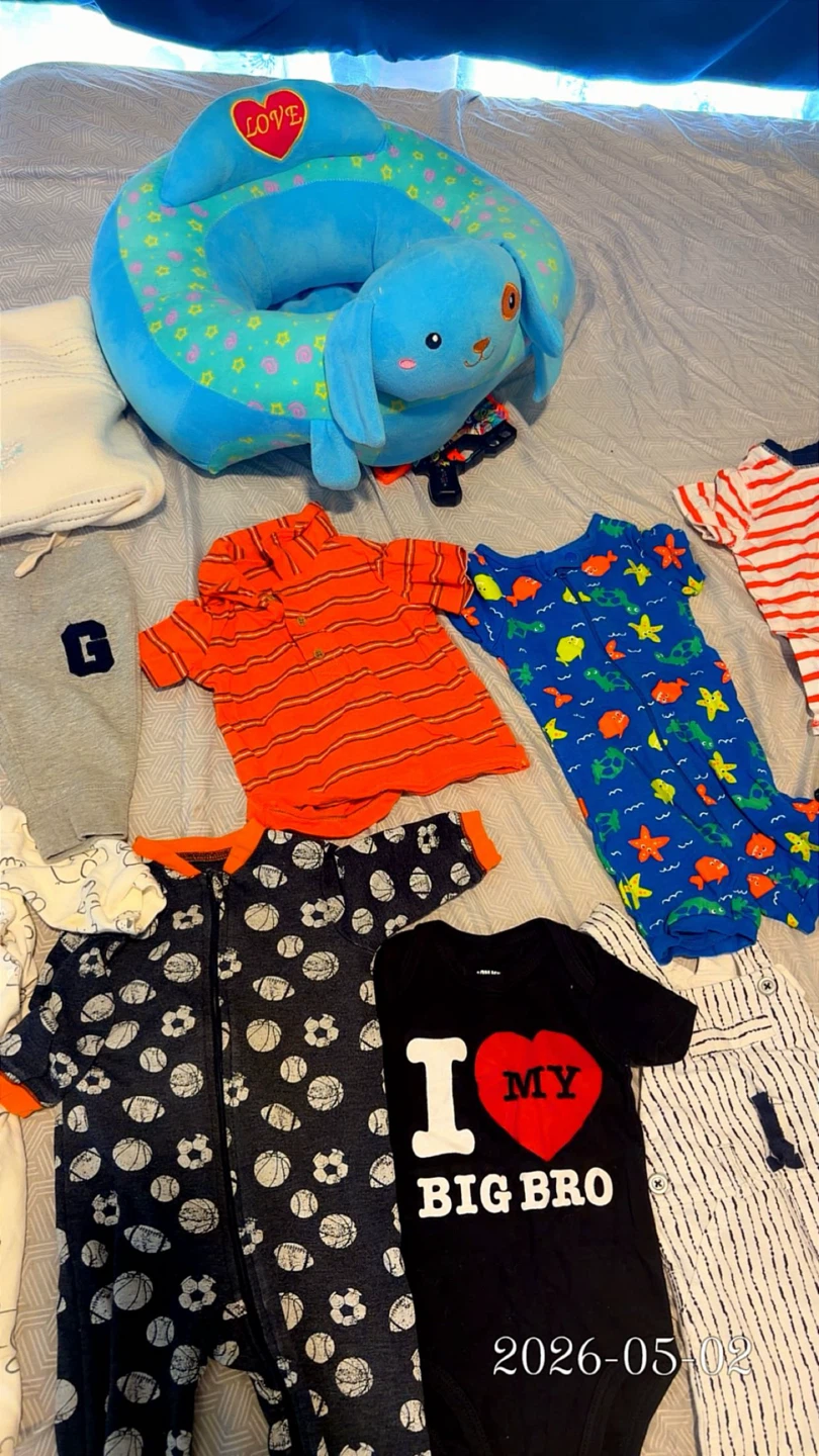 Baby Clothing Lot - free baby sit