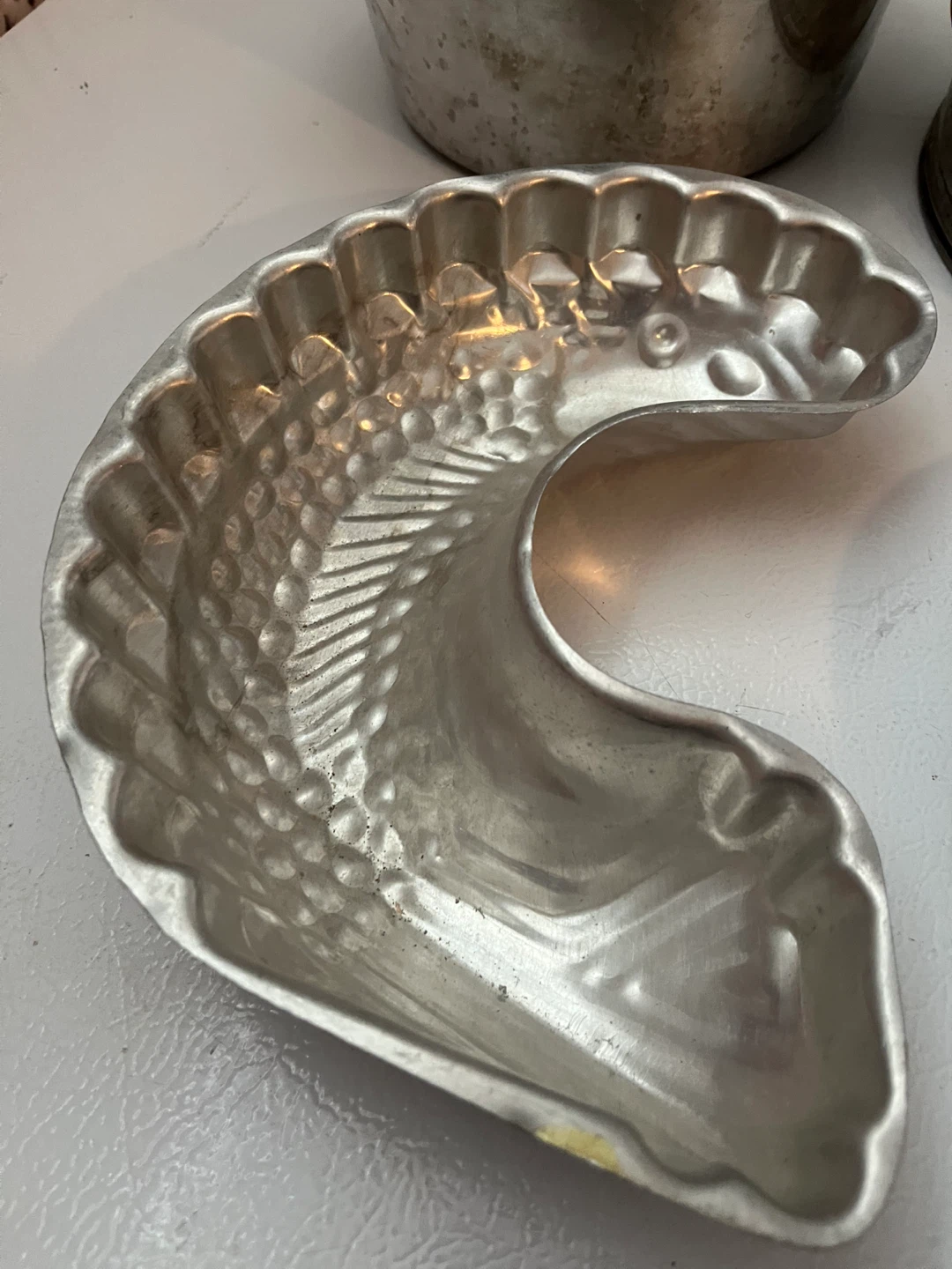 Assorted Vintage Metal Baking Pans - photo 3