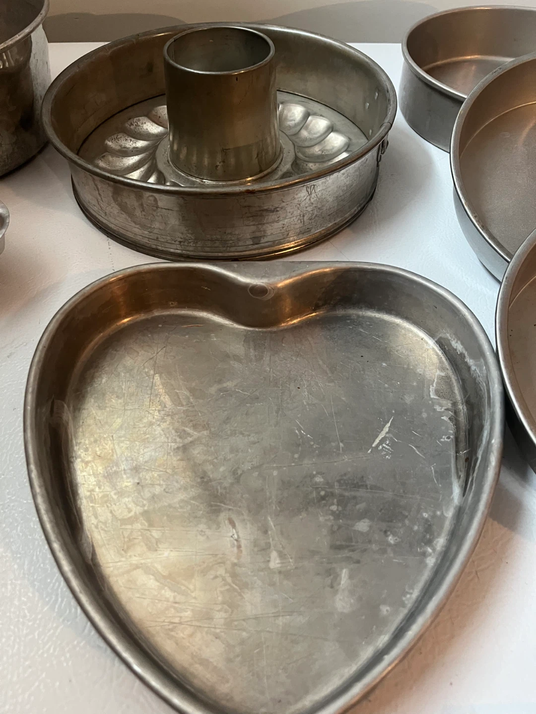 Assorted Vintage Metal Baking Pans - photo 2