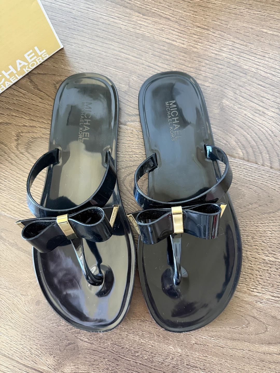 Michael Kors Black Kayden Jelly Bow Flip Flops (size 8) - photo 3