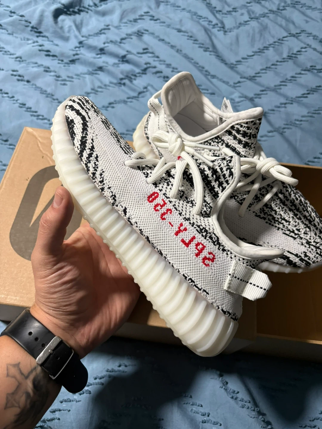 Adidas Yeezy Boost 350 V2 Zebra size 4,5,6,7.5,8,8.5
