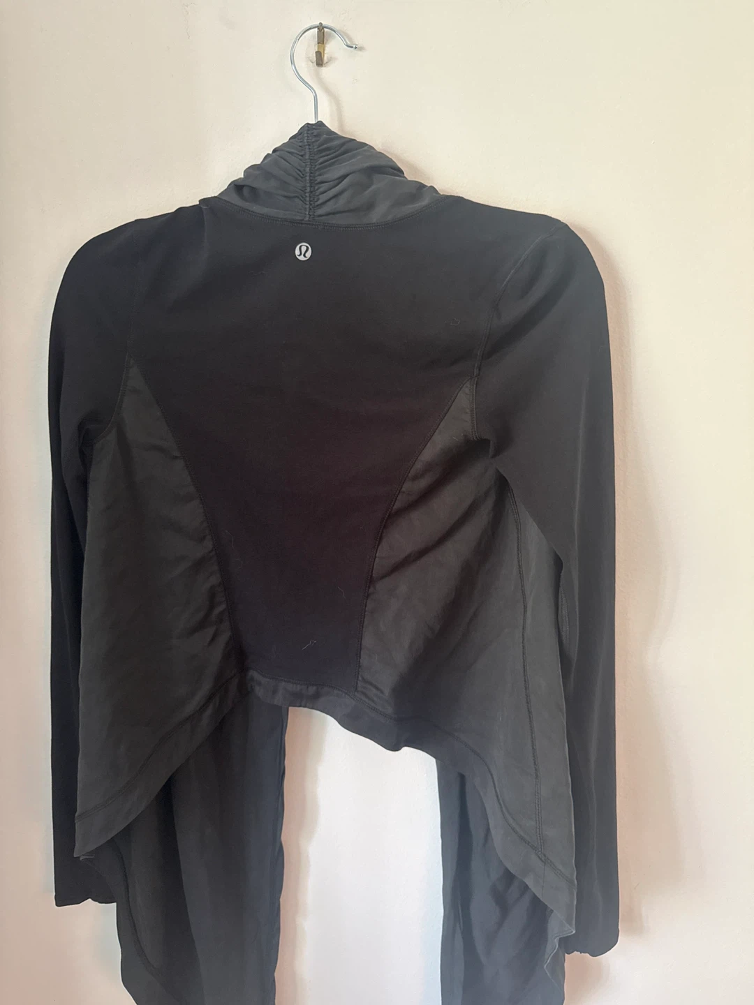 Lululemon Black Waterfall Cardigan - photo 3