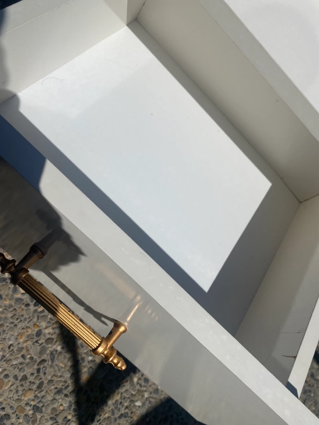White Nightstand with Gold Handle (Pair) - photo 3