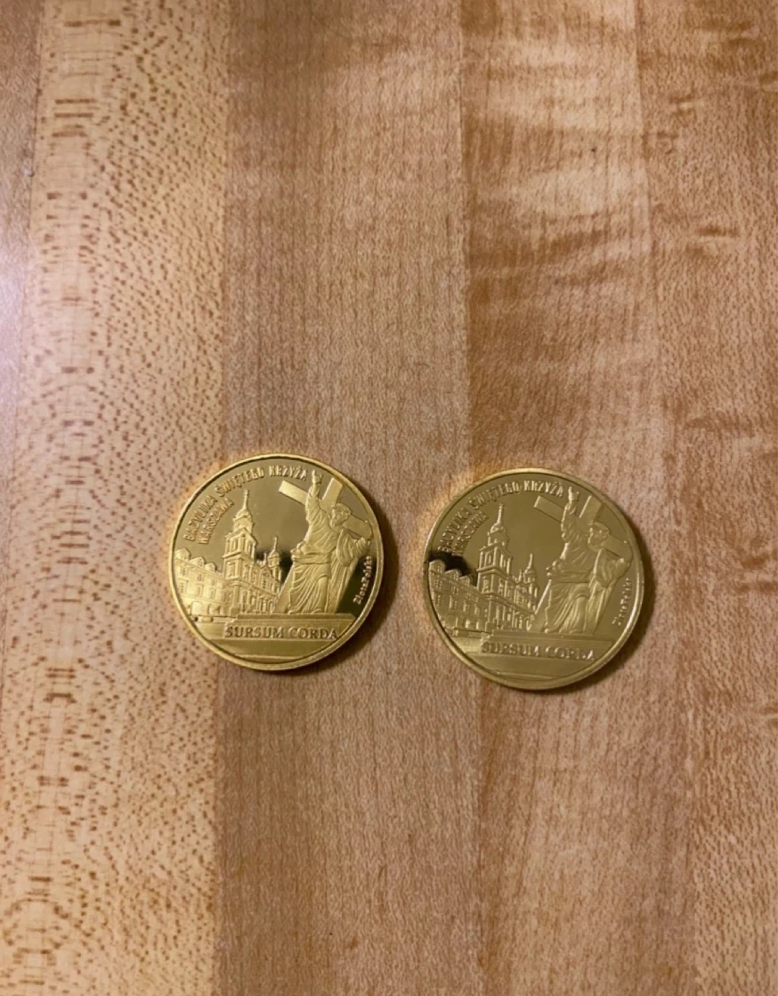 Commemorative coins