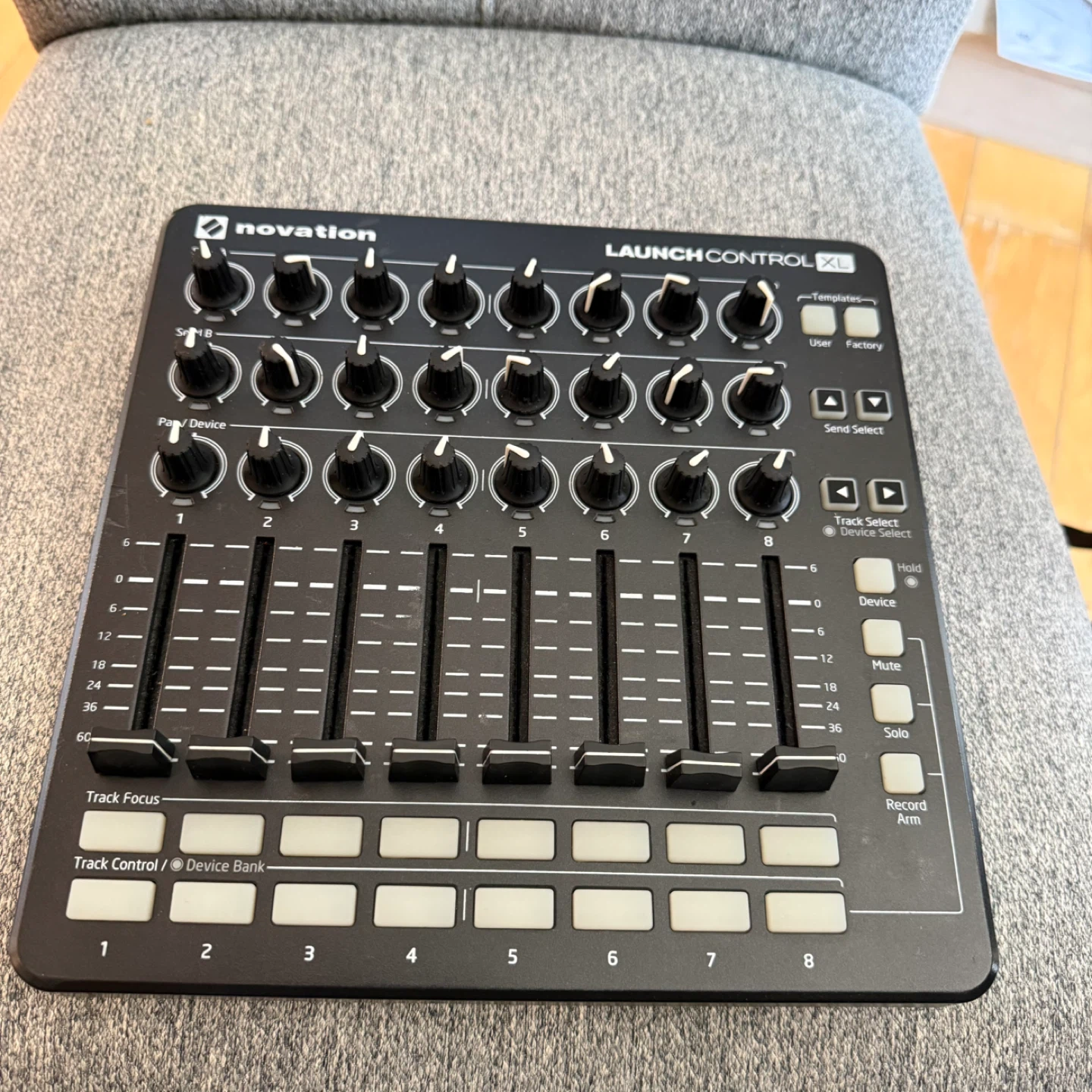 Akai APC40, Launch Control XL, Traktor X1, MONO Bag - photo 2