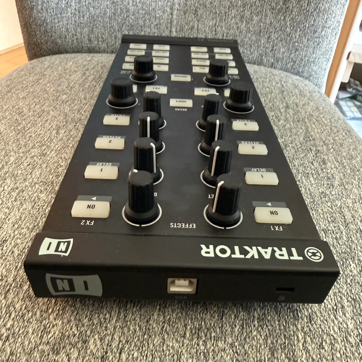 Akai APC40, Launch Control XL, Traktor X1, MONO Bag - photo 3