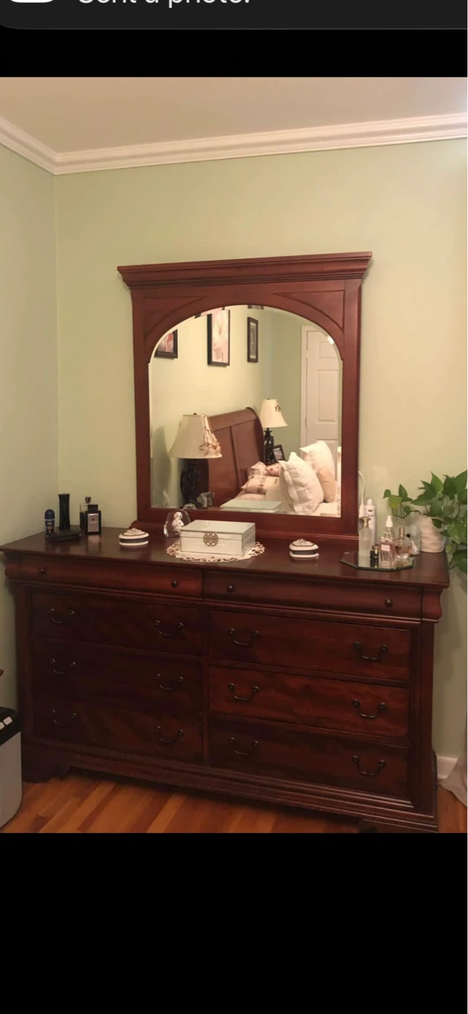 Wooden Bedroom Set-queen