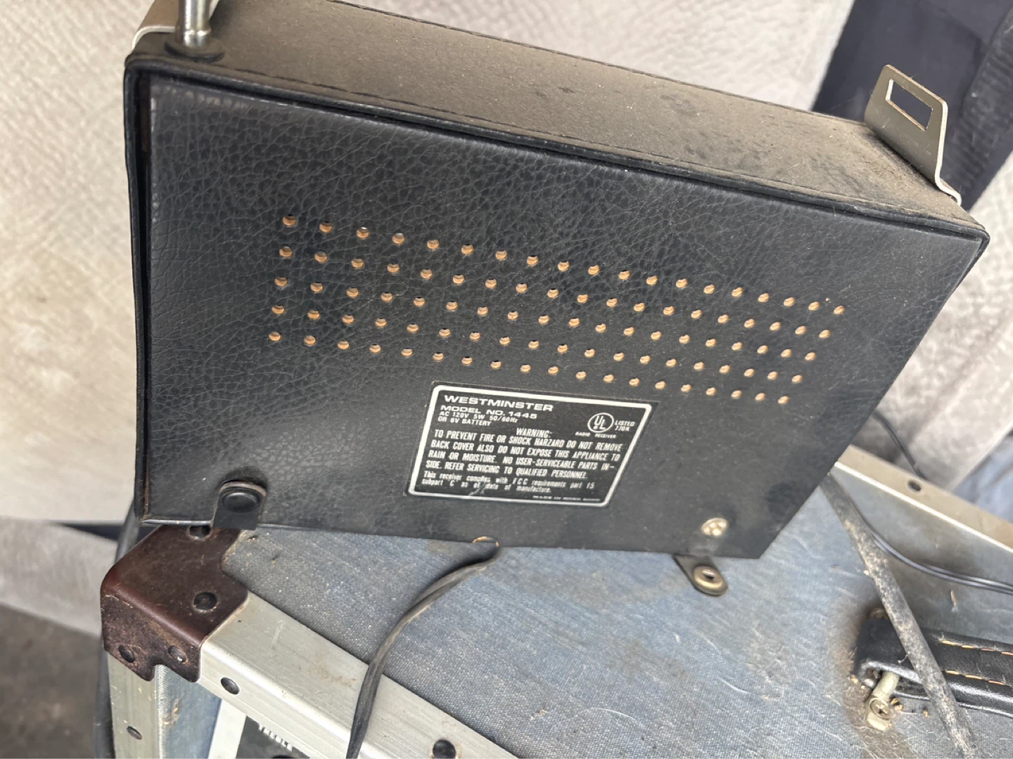 Westminster Portable AM/FM/WB Radio - photo 4