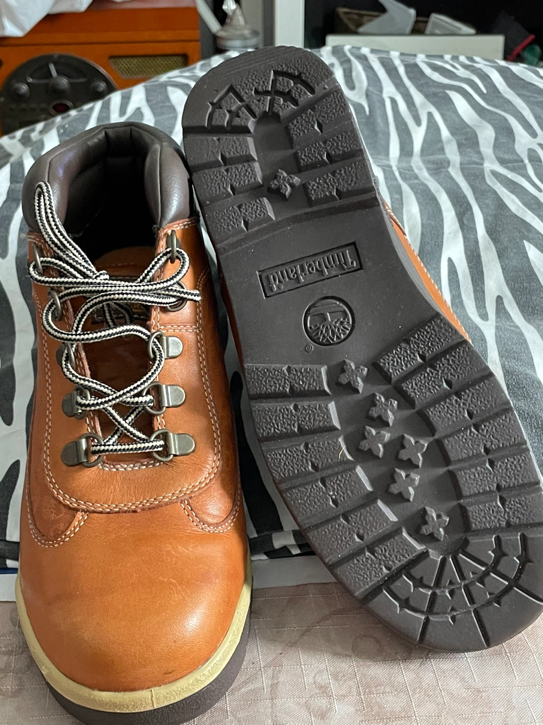 Timberland Brown Leather Lace-Up Boots - photo 2