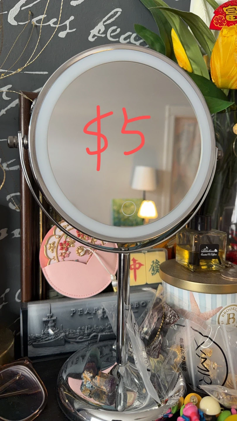 Table Lamp with Plaid Shade - photo 4