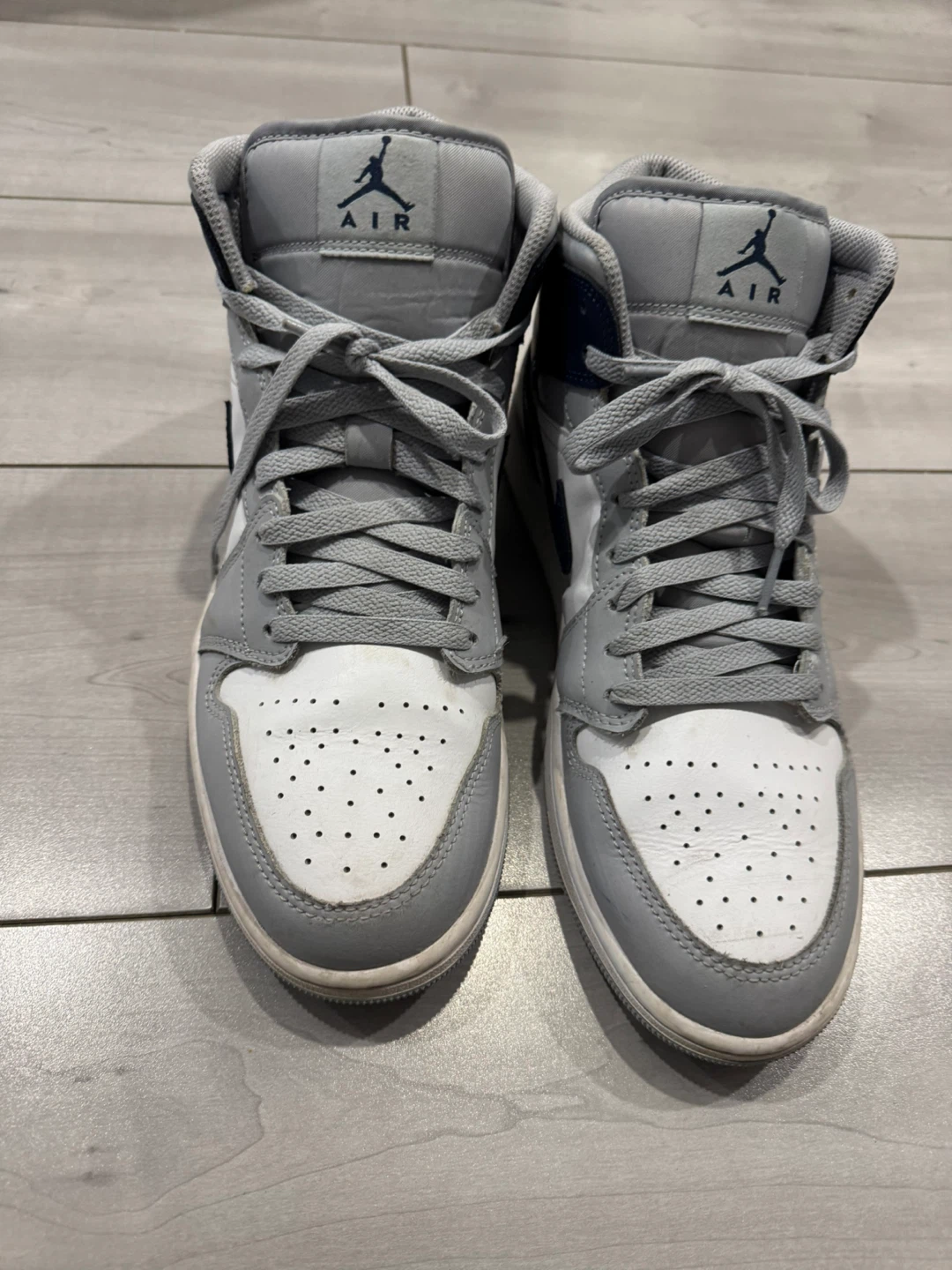 Air Jordan 1 Mid SE Shoes