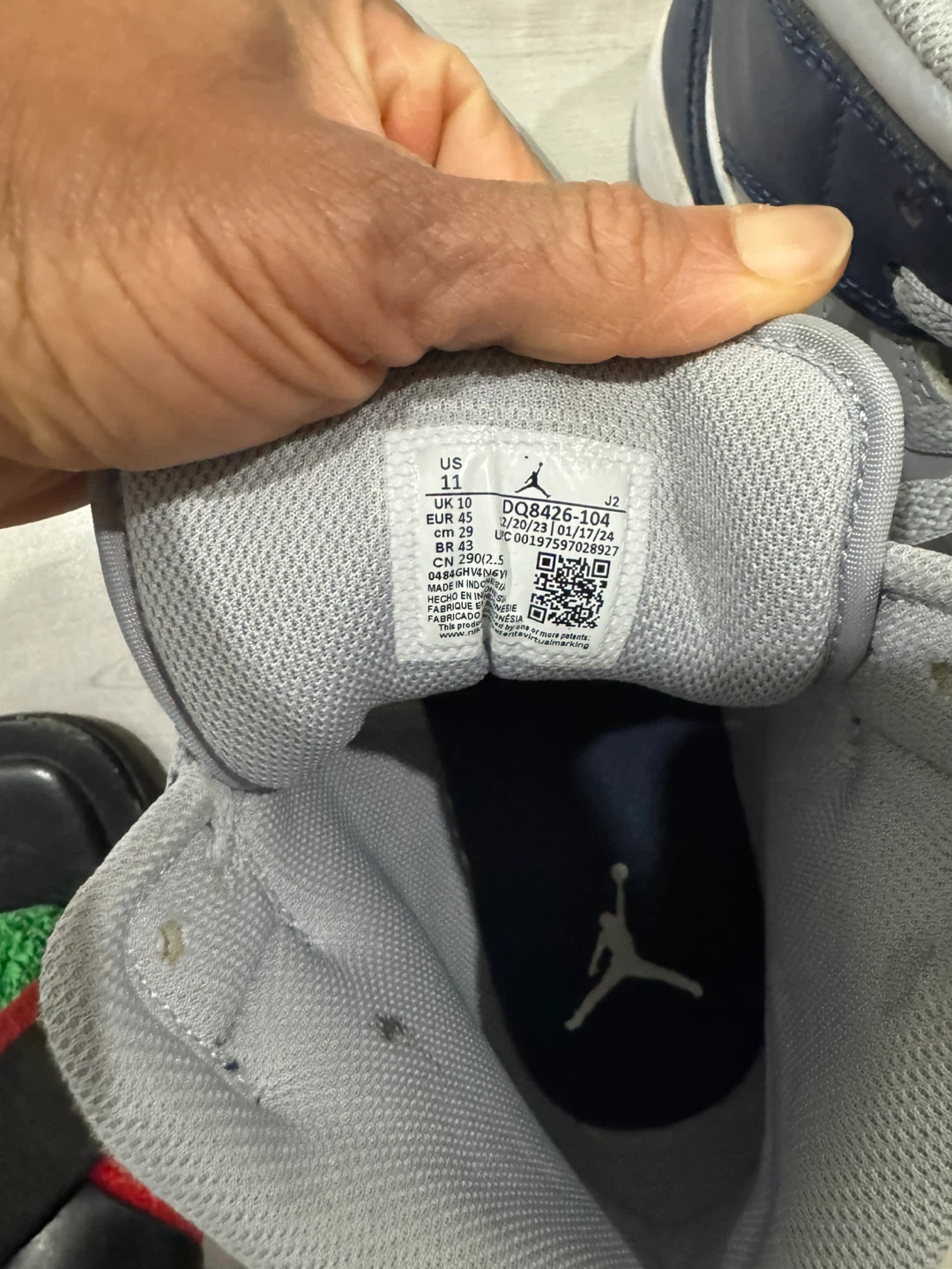 Air Jordan 1 Mid SE Shoes - photo 4