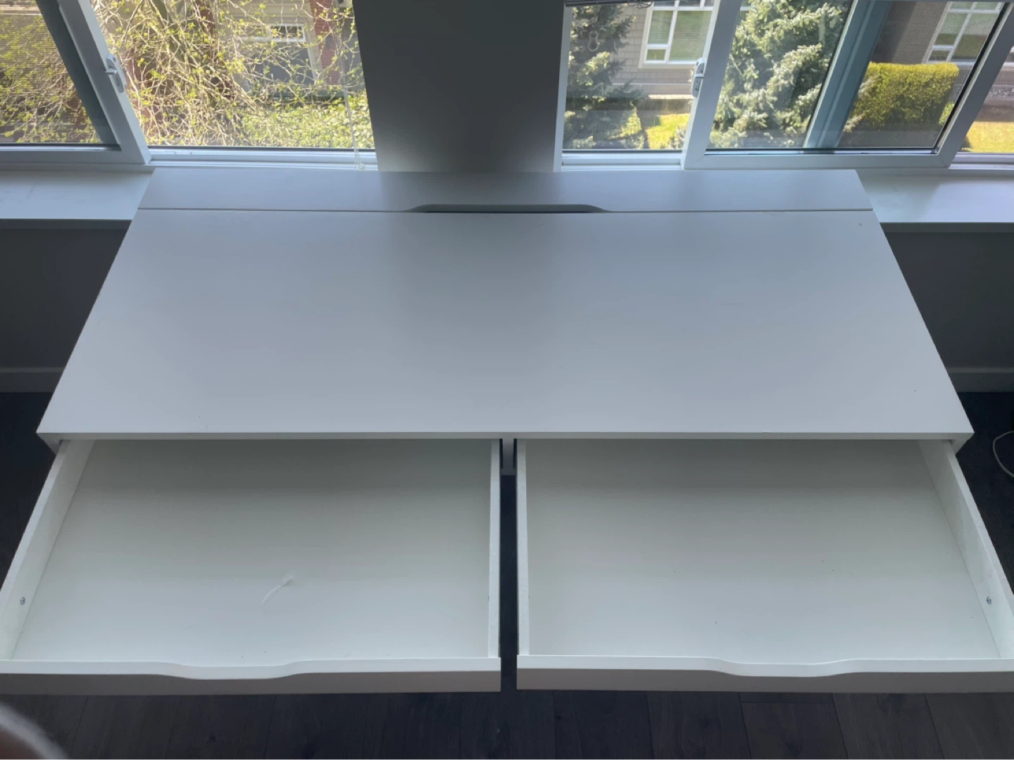 White Desk - photo 3