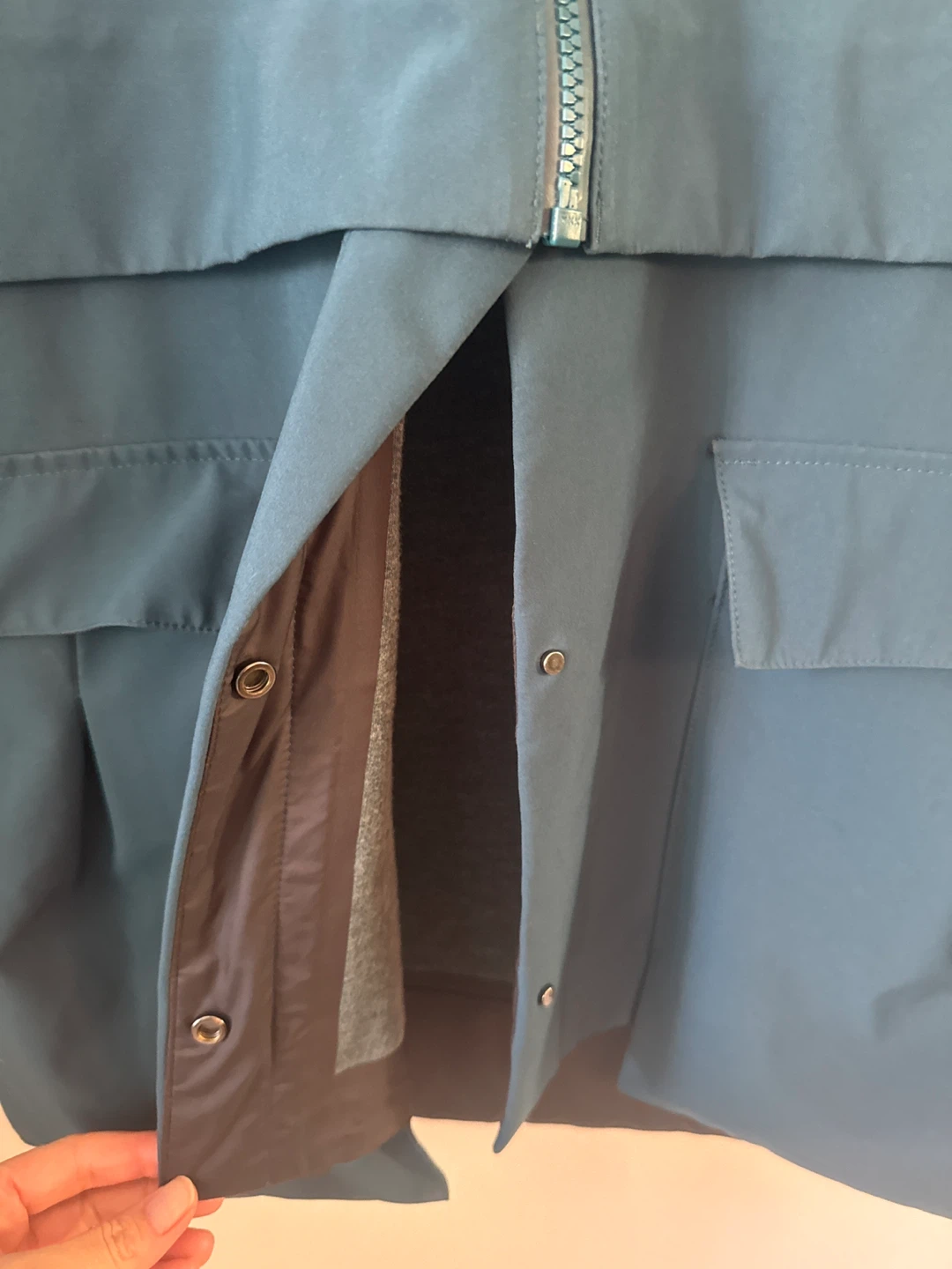 Lululemon two in oneHooded Rain Jacket - photo 4