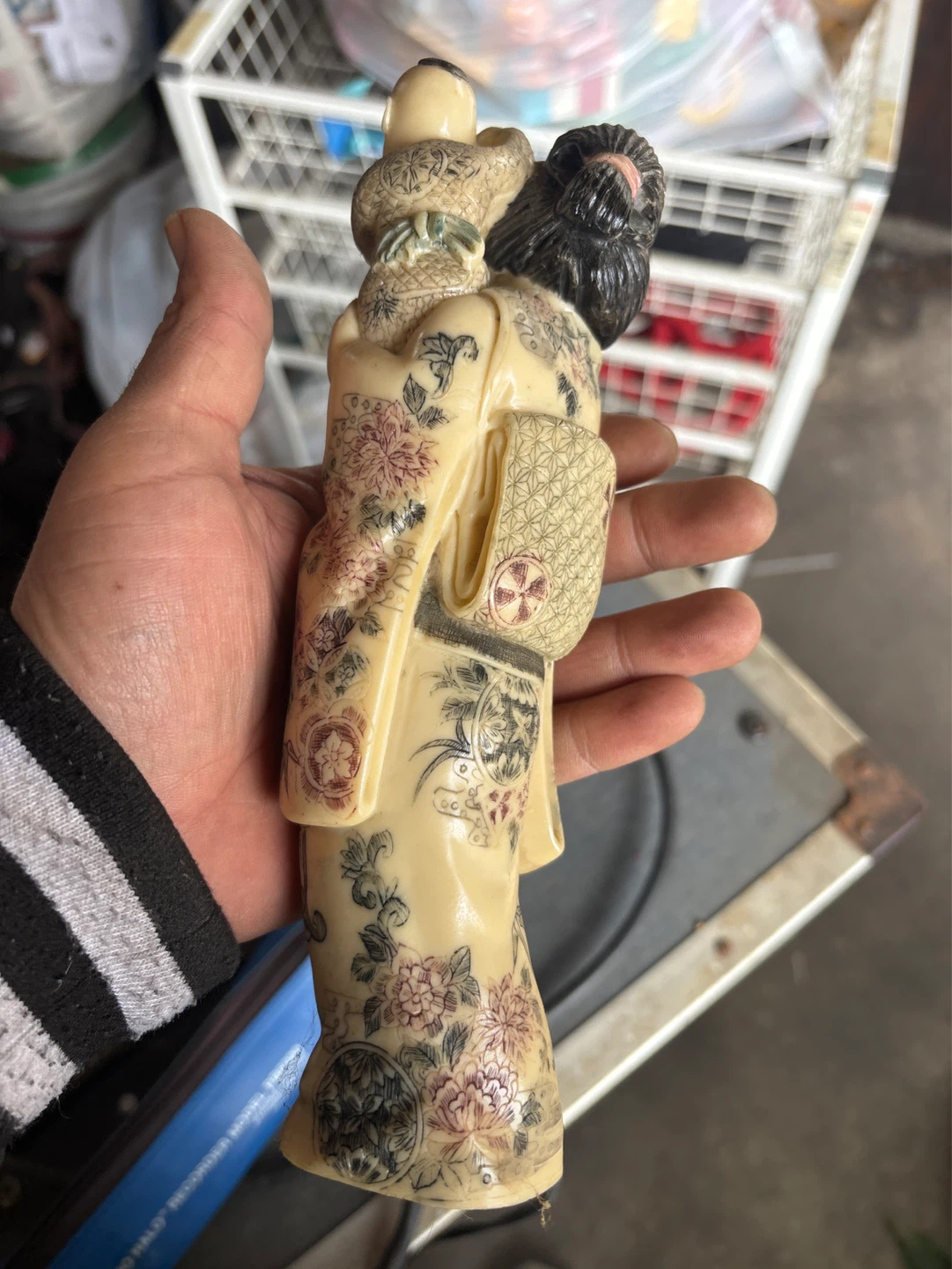 Vintage Figurine of Woman Holding Child - photo 3