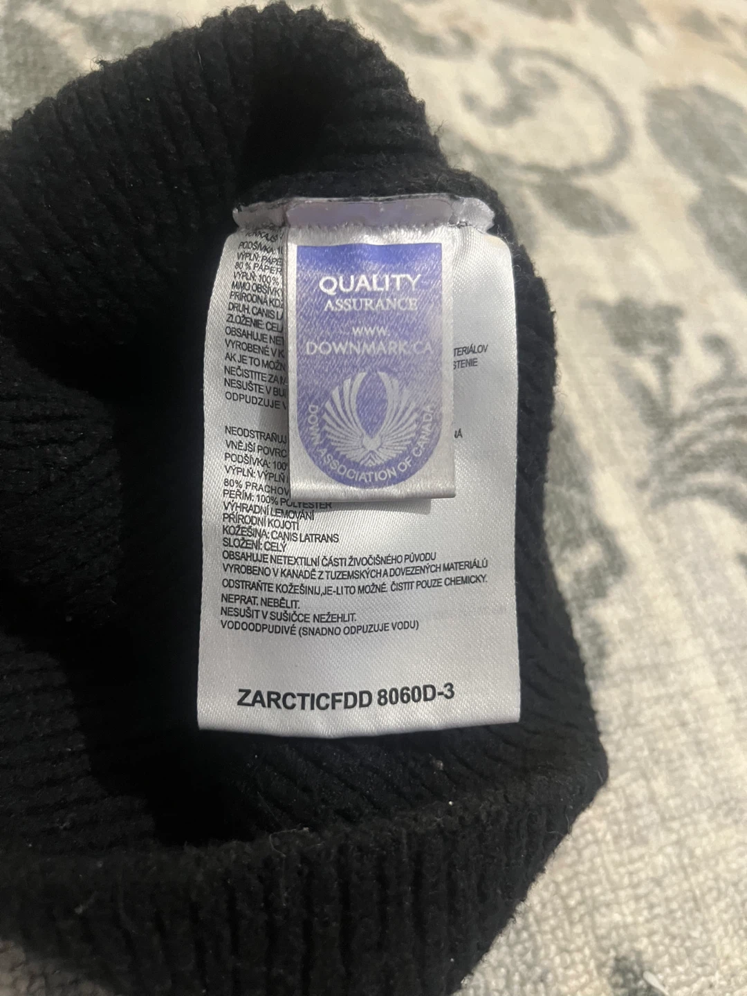 Canada Goose Black Beanie - photo 2