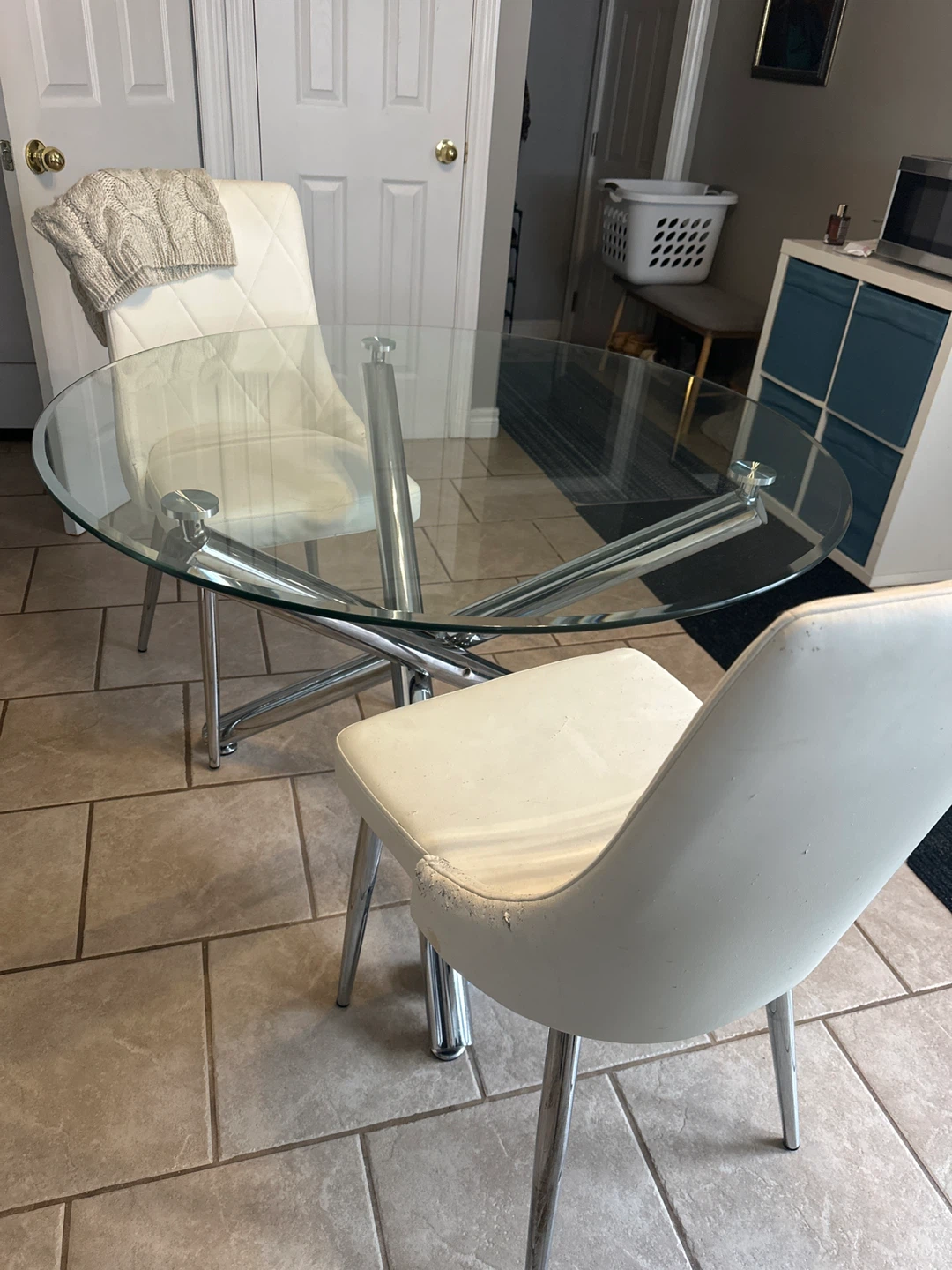 Round Glass Dining Table with 2 chairs - photo 2