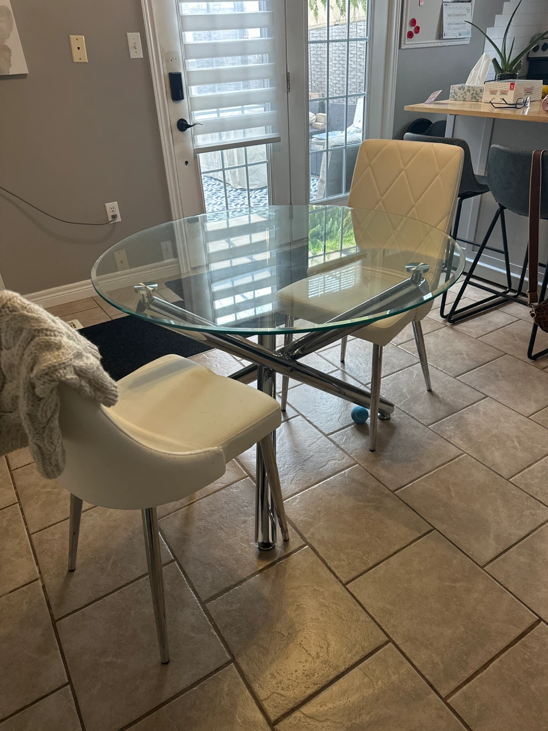 Round Glass Dining Table with 2 chairs