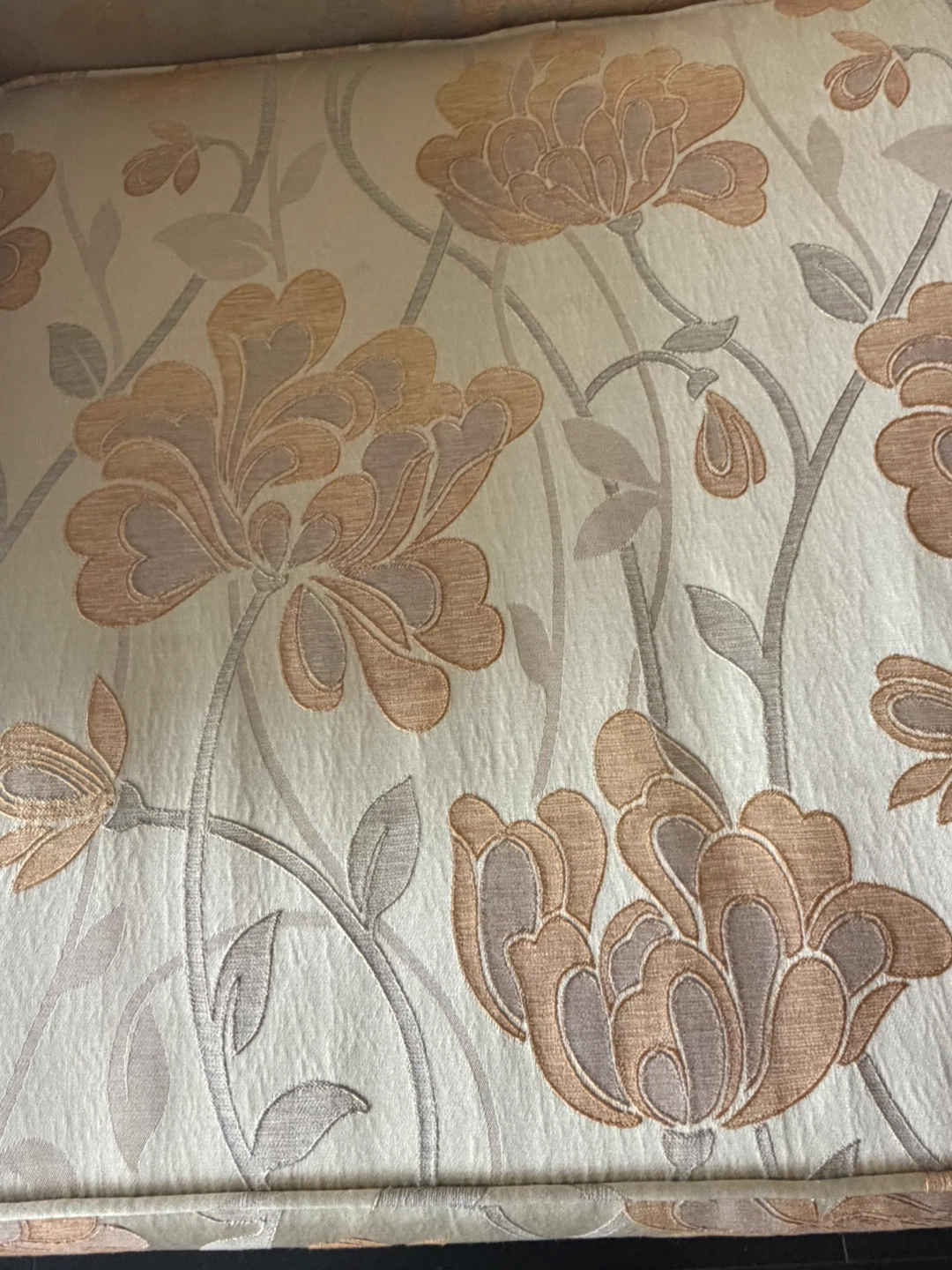 Vintage Floral Sofa - photo 5