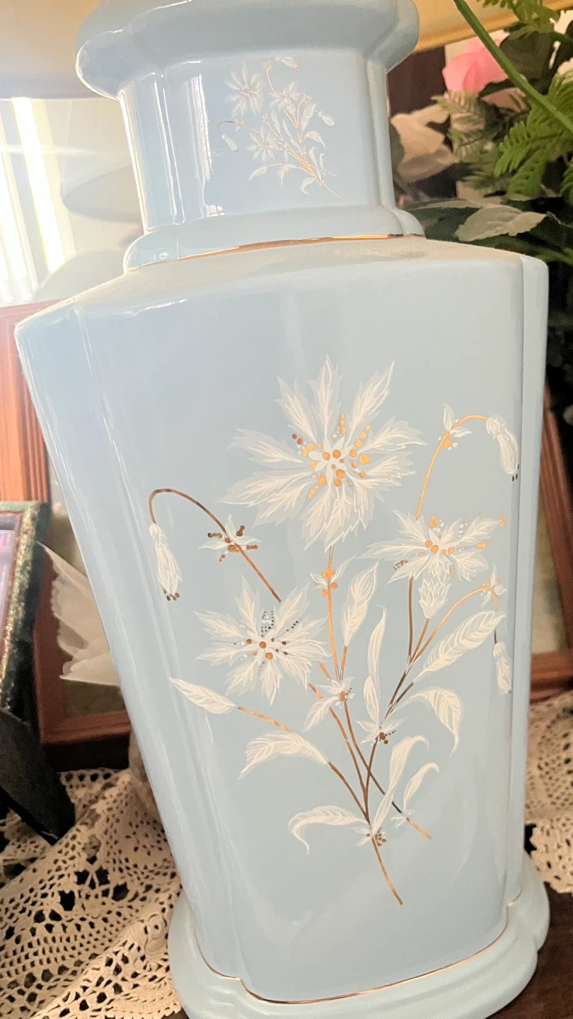 Vintage Blue Ceramic Table Lamp with Floral Design - photo 4