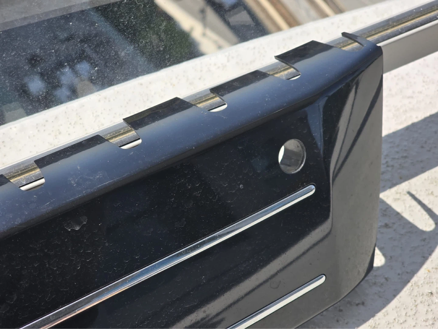 Genuine Audi Q5 Front Bumper Grille Trim - photo 5