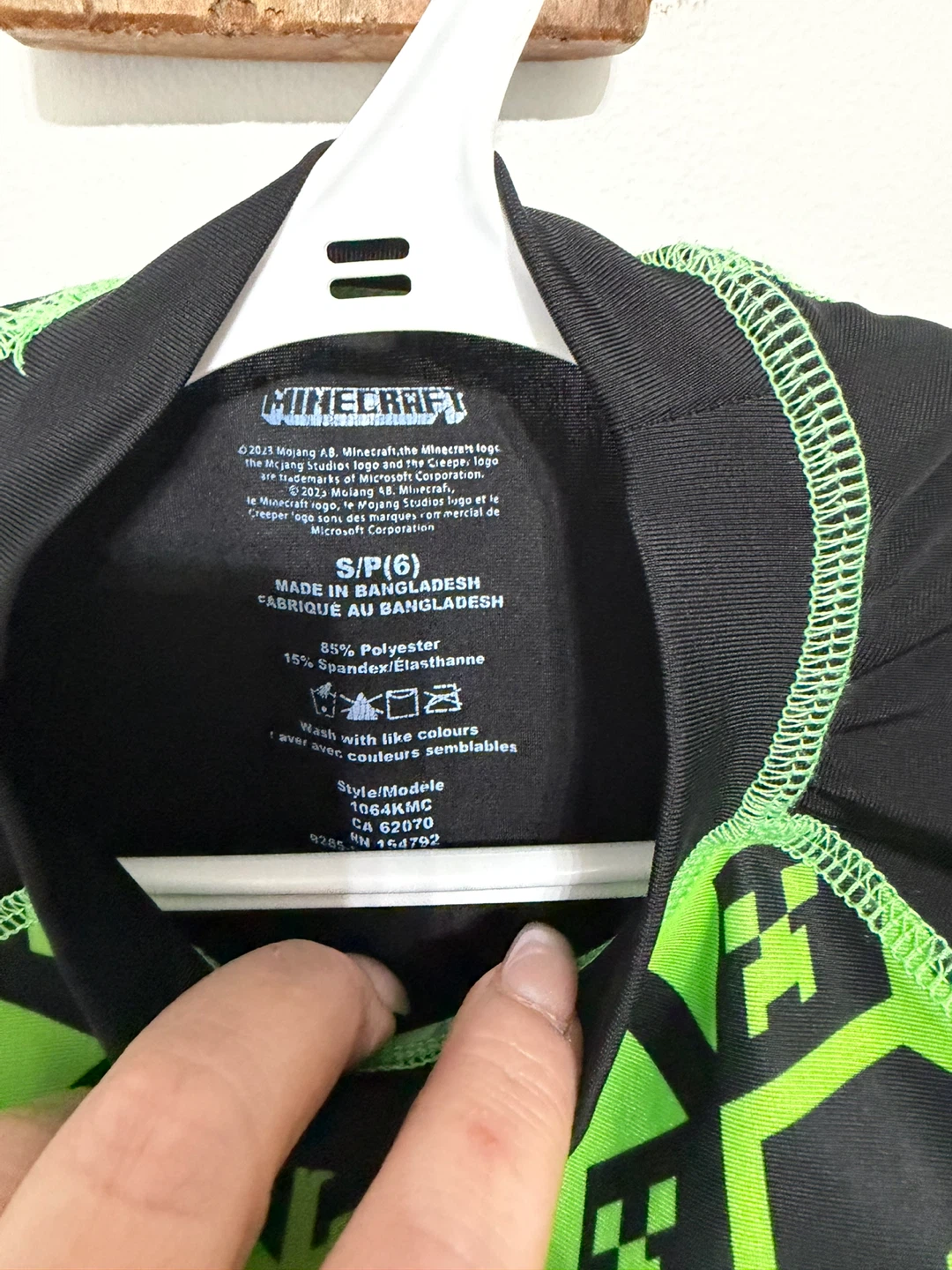 Size 6 Minecraft swim shirt - photo 2