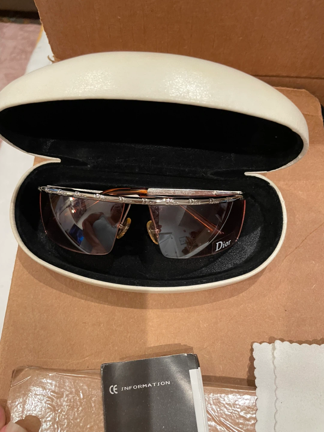 Christian Dior Women's Sunglasses with Case - photo 3