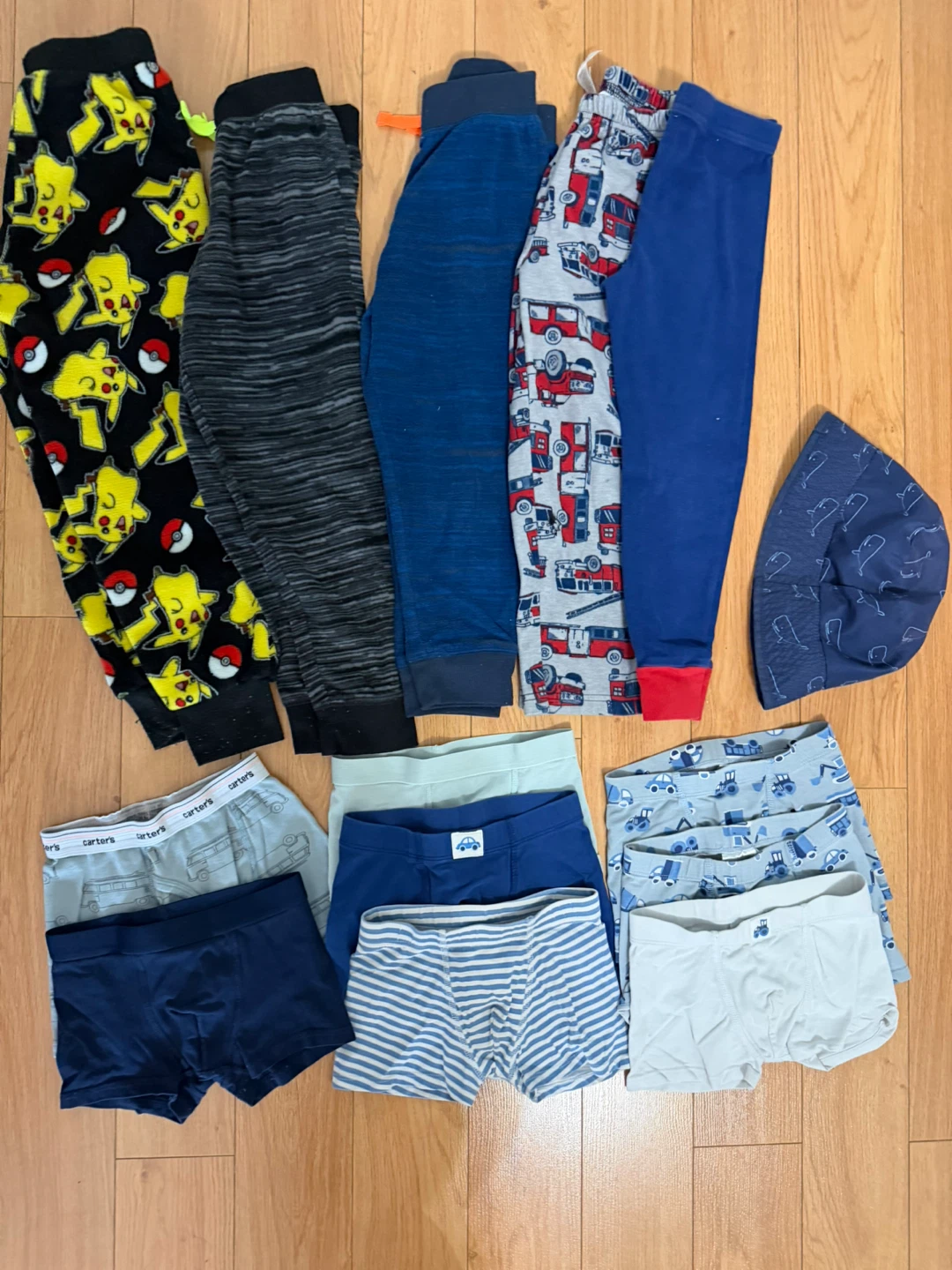 Boys size 4-6 clothing bundle -Zara,H&M and carters - photo 3