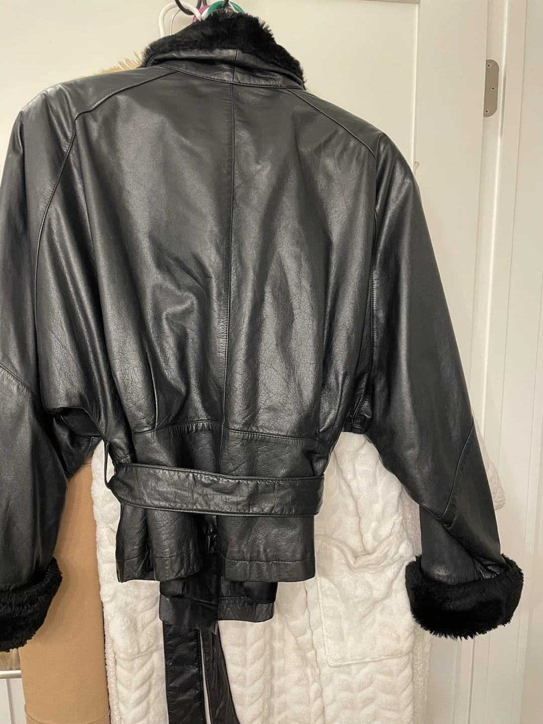Wilsons Leather Black Belted Jacket with Fur Trim - Size L - photo 4