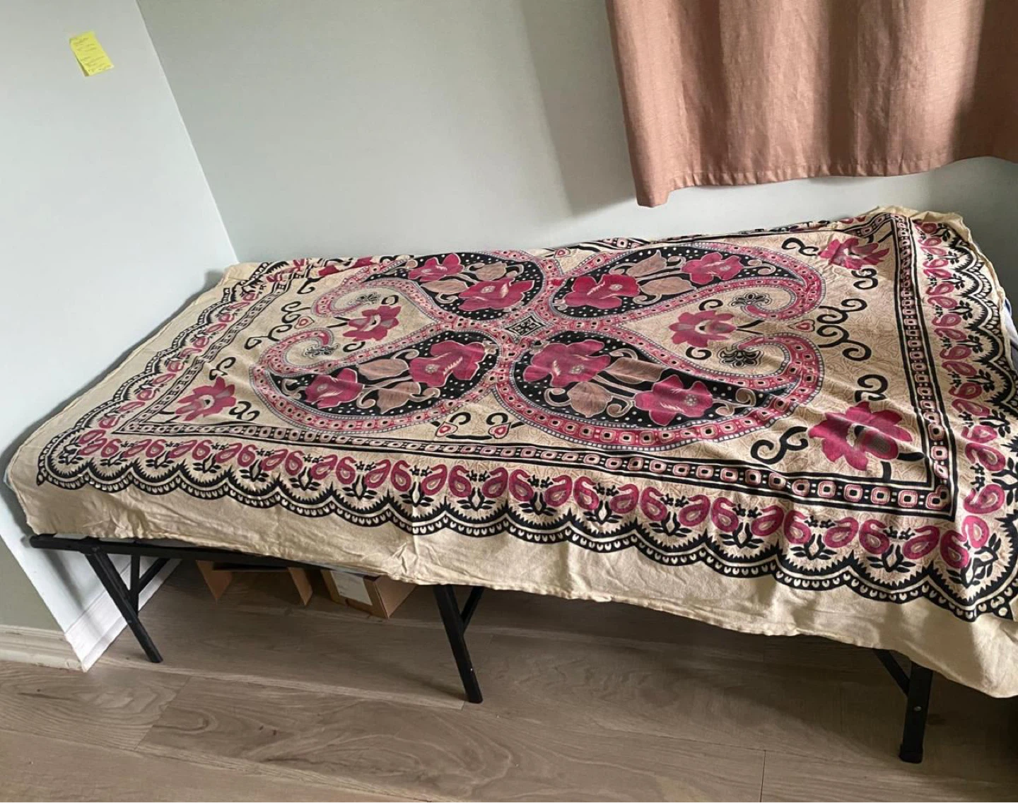 Single bed frame and bed