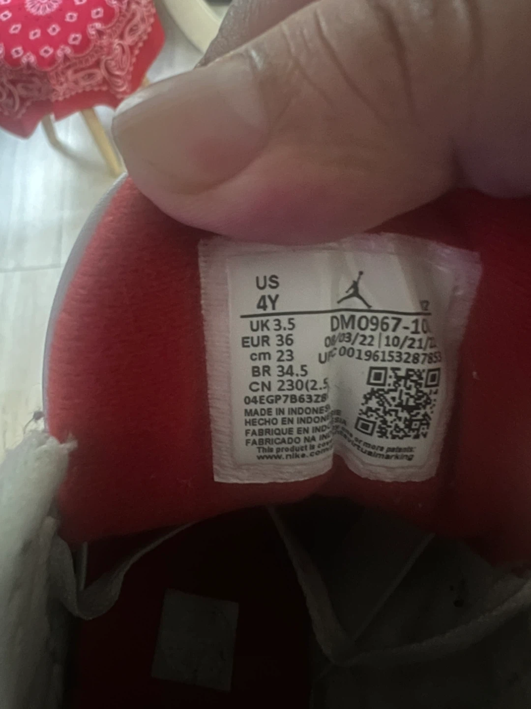 Jordan 3 "White Cement" Kids Size 4Y - photo 5