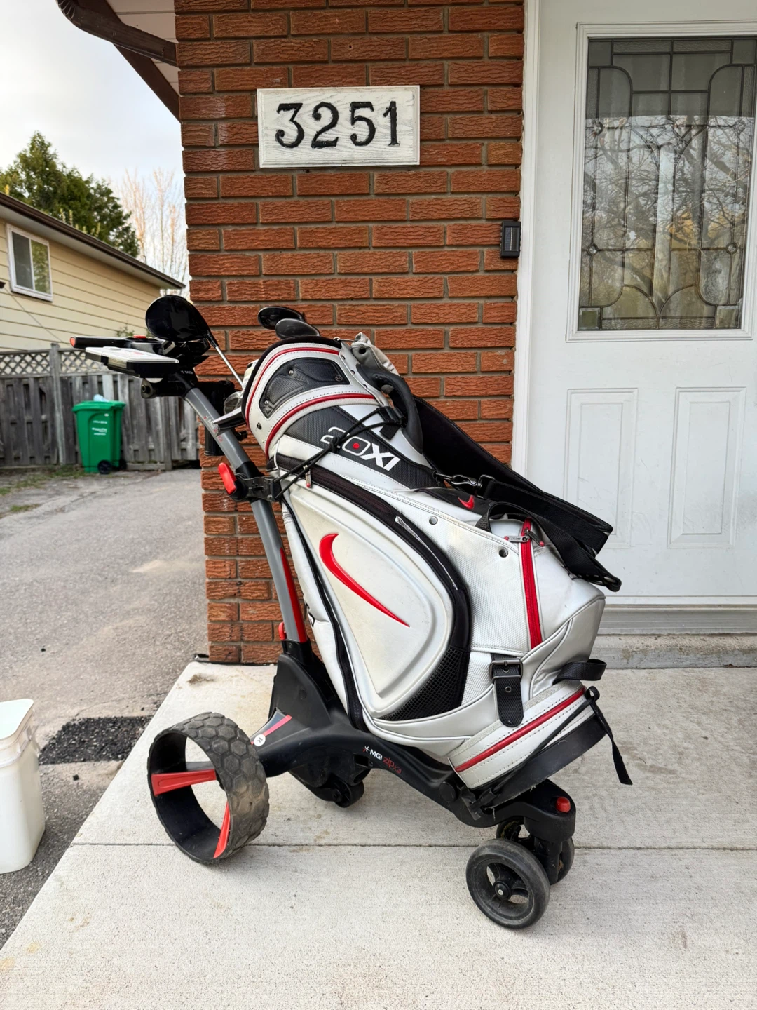 MGI Zip X3 Electric Golf Cart - Grey - photo 2