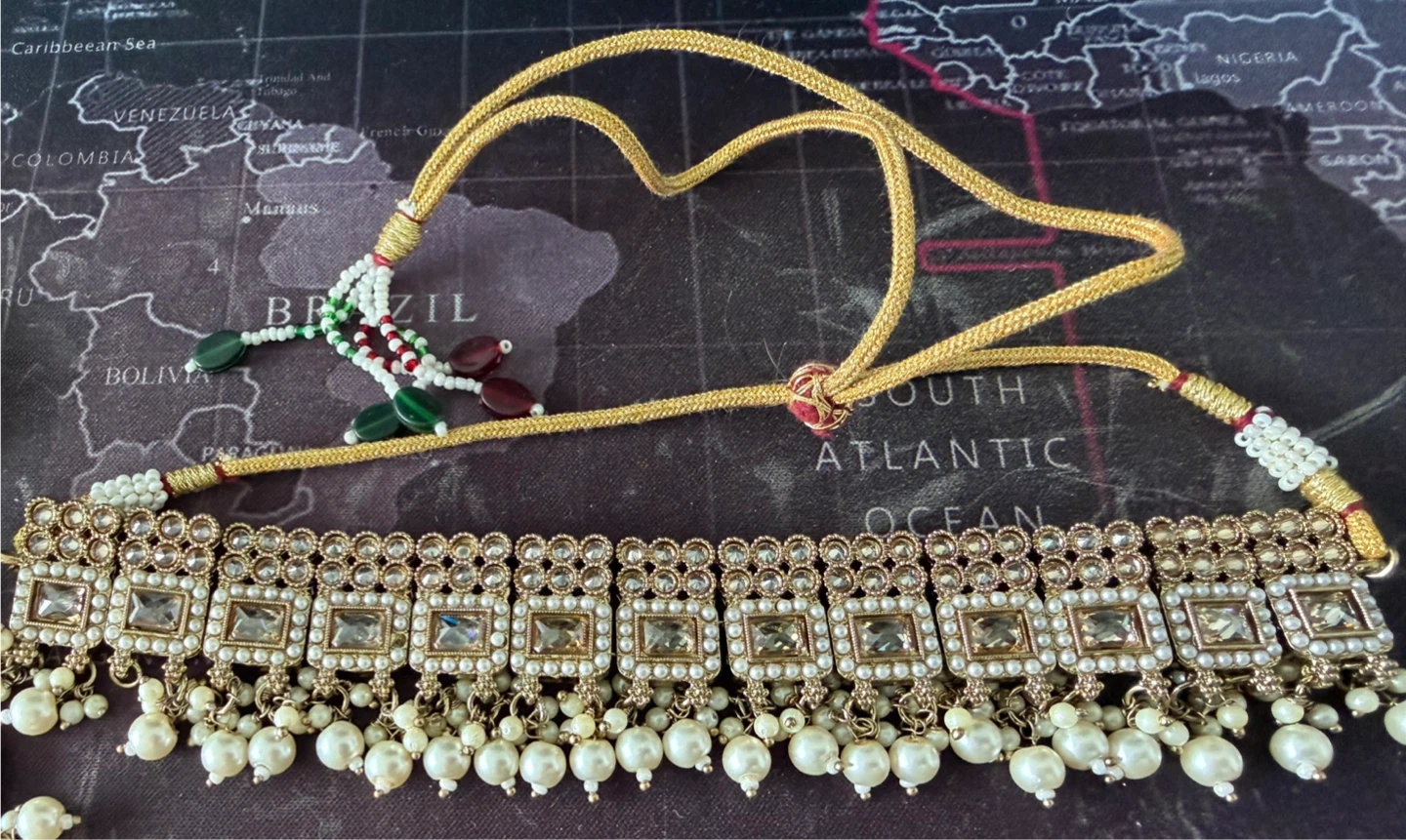 Indian Jewellery Set - Necklace, Earrings & Tikka - photo 3