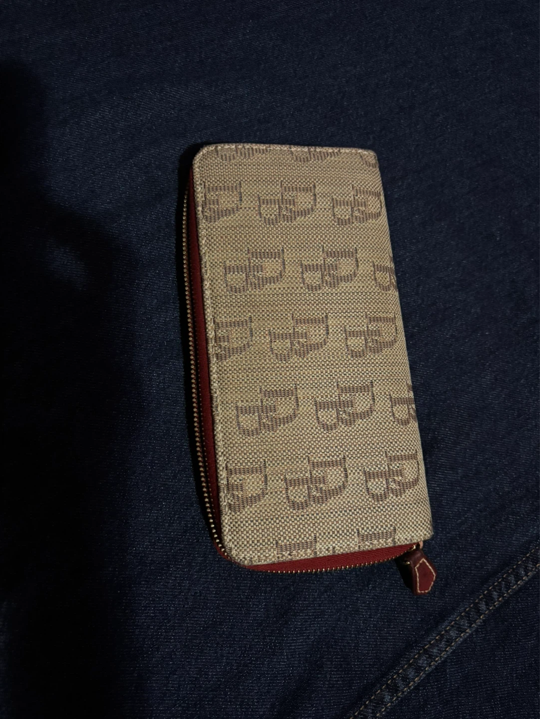 Dooney & Bourke Zip Around Wallet - photo 2