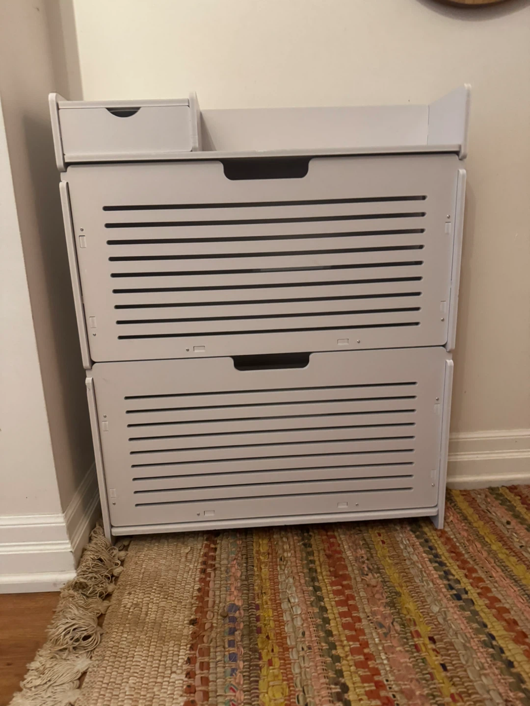 White Shoe Rack with Smile Face Detail