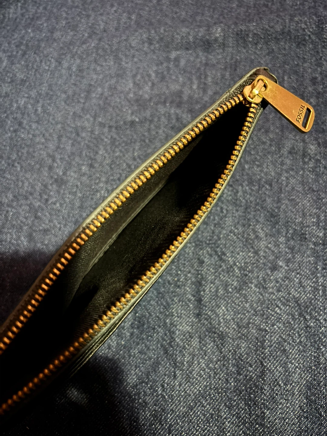 Fossil Black Leather Zippered Card Holder - photo 5