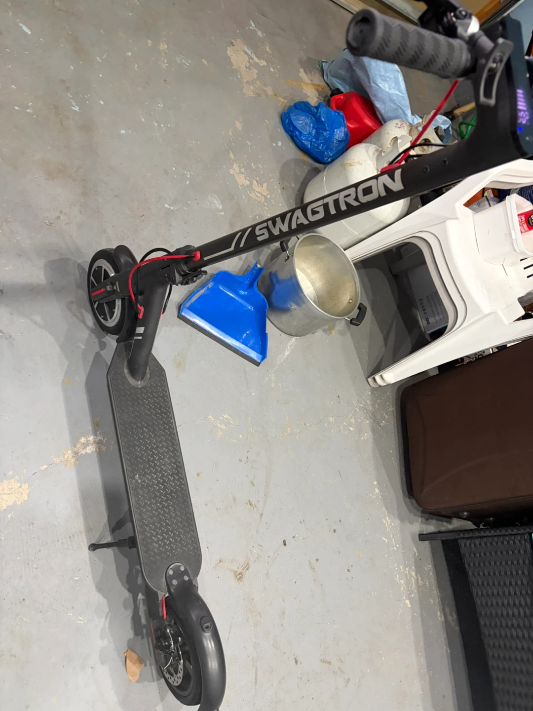 Swagtron Electric Scooter - photo 3