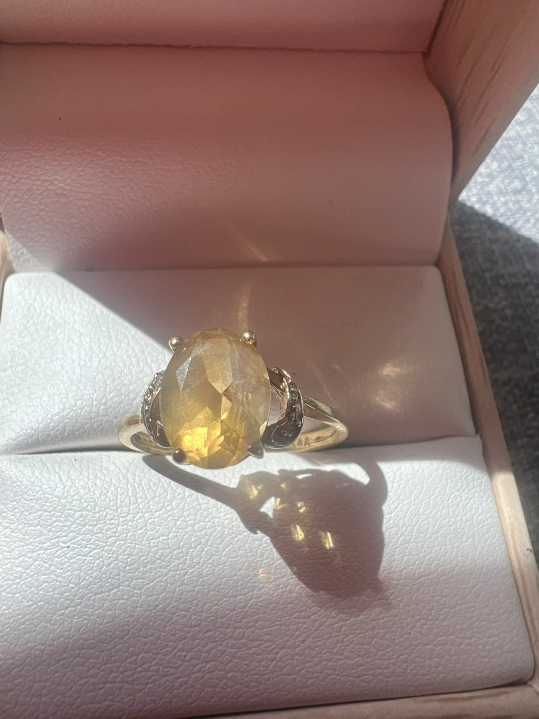 10 k Oval Citrine Ring with Diamond Accents - photo 3
