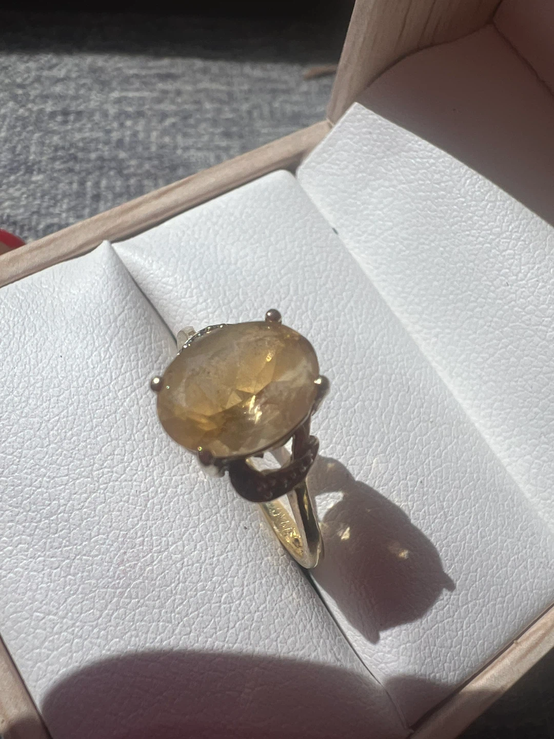 10 k Oval Citrine Ring with Diamond Accents - photo 2