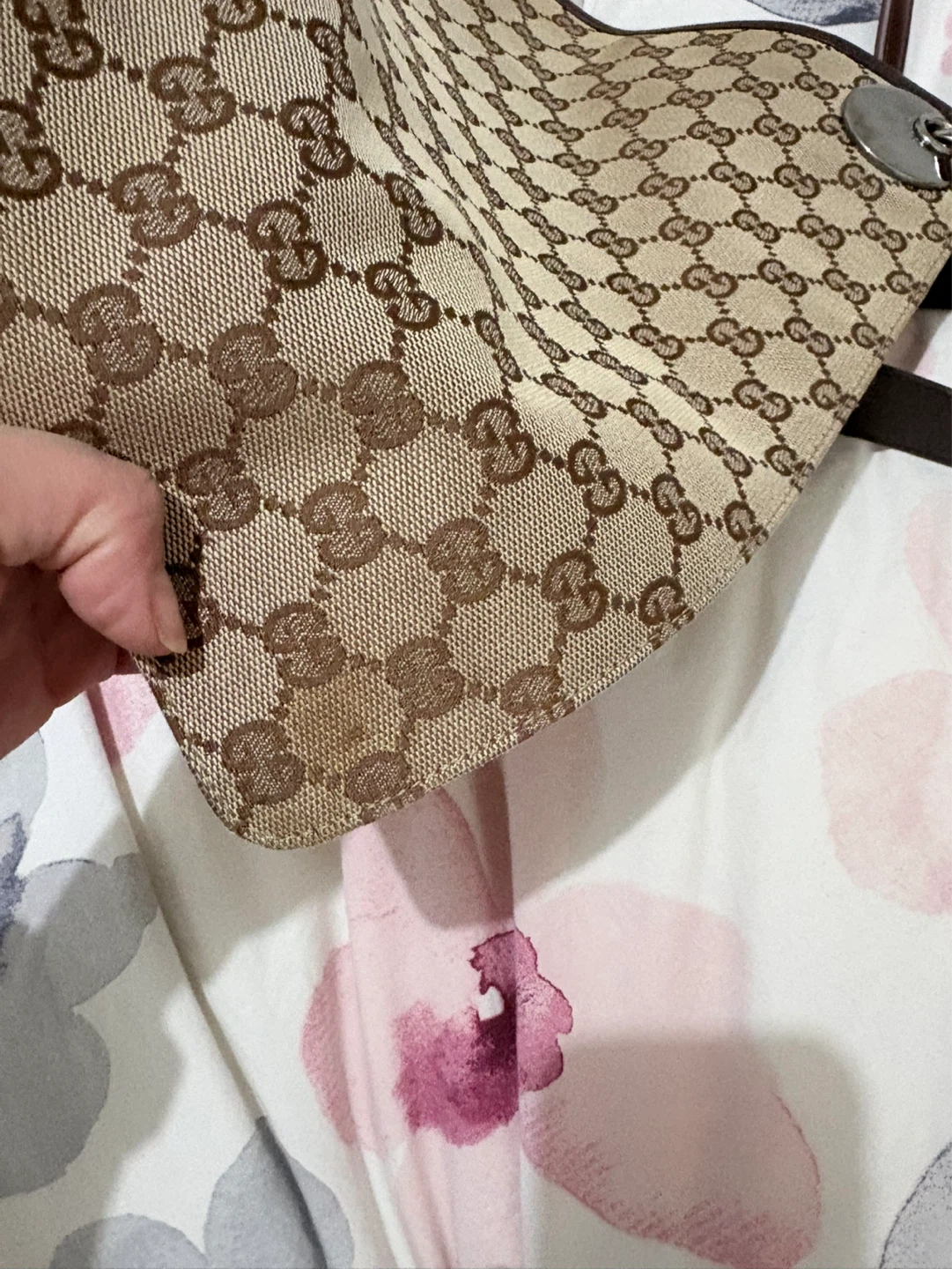 Gucci Monogram Canvas Shoulder Bag - photo 3