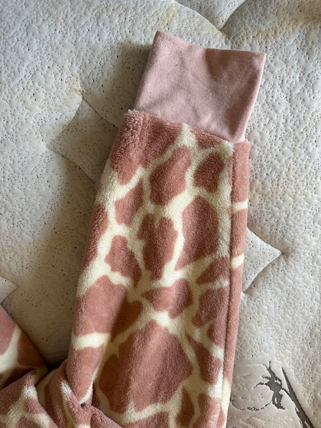 Giraffe Fleece Pajama Costume - photo 3