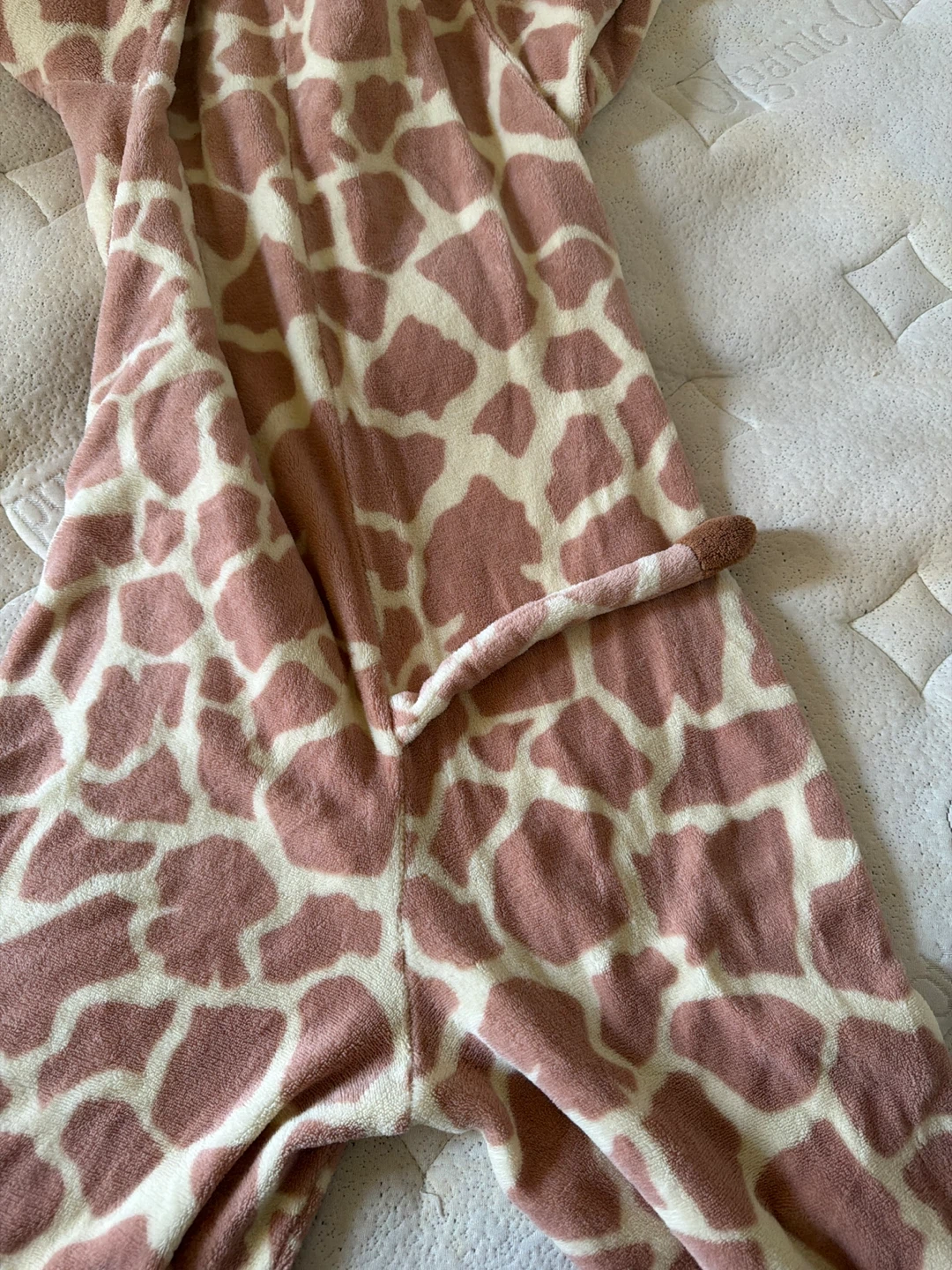 Giraffe Fleece Pajama Costume - photo 4