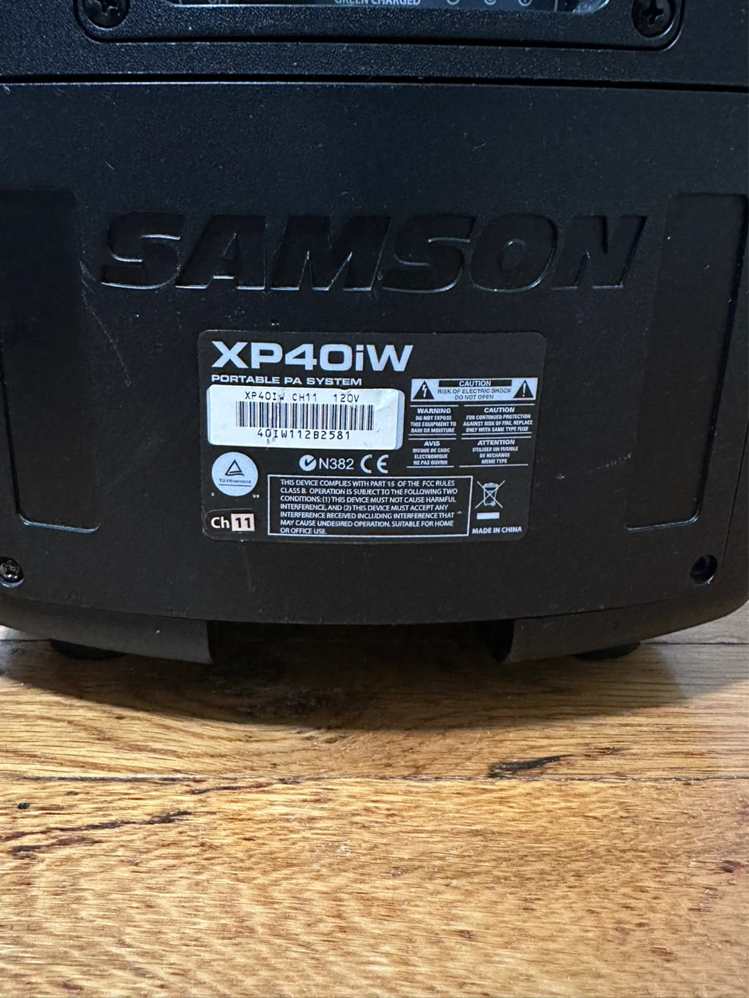 Samson XP40iW Portable PA System - photo 3